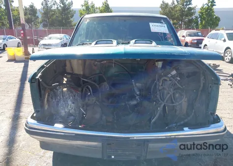 1998 Chevrolet C1500 Fleetside from USA, damaged, VIN 1GCEC19M7WE134637